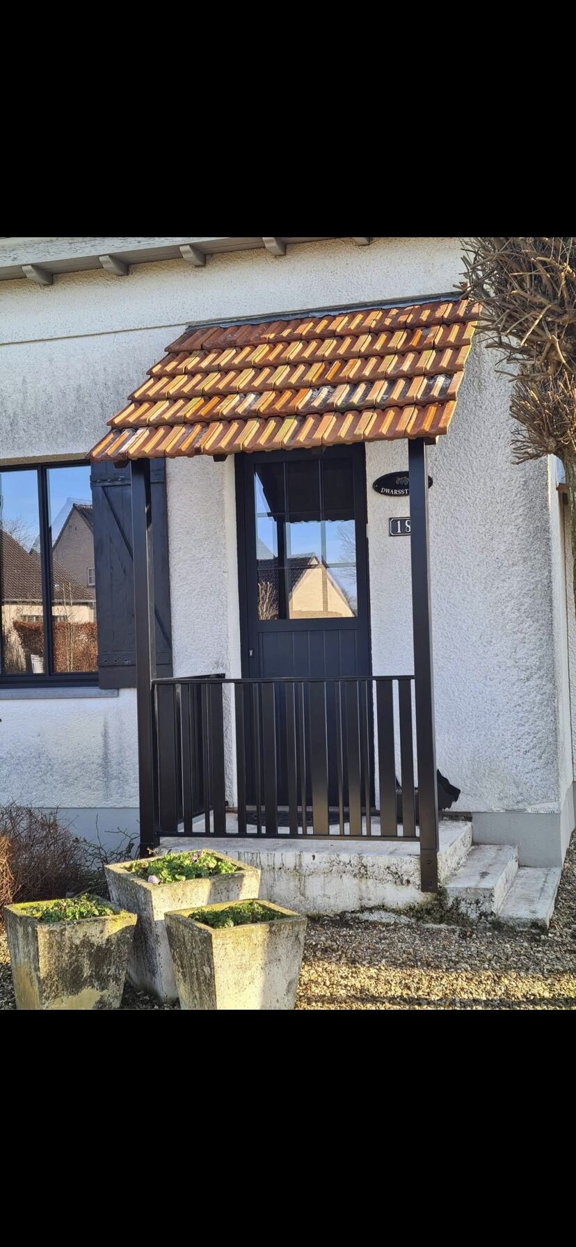 Balustrade trap