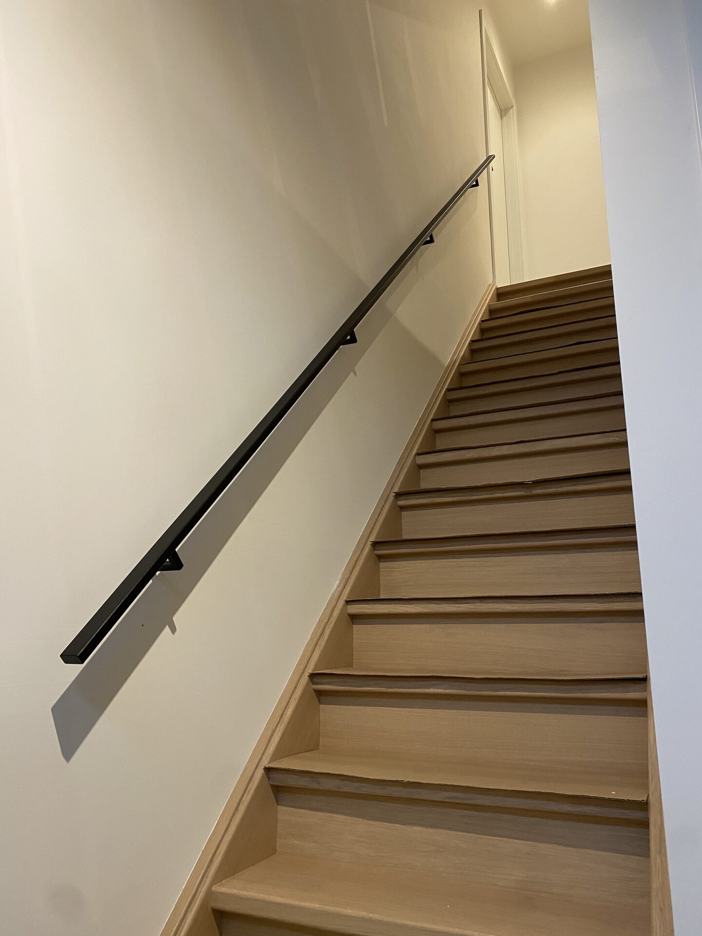 Stalen trapleuning project